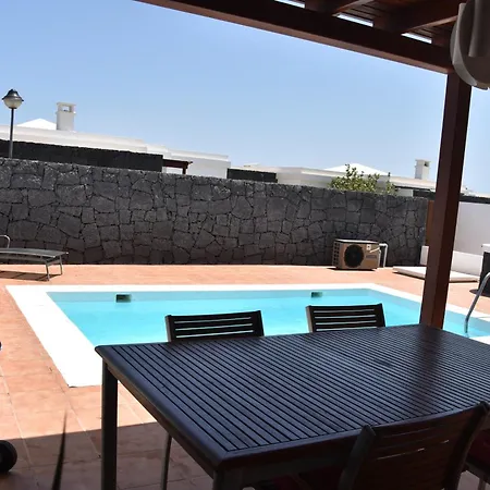 Villa Happy - Piscina Y Amplia Terraza Soleada
