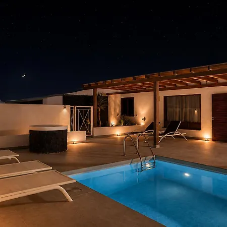 Villa Happy - Piscina Y Amplia Terraza Soleada