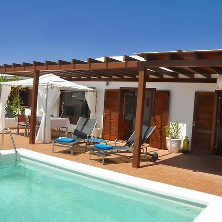 Villa Happy - Piscina Y Amplia Terraza Soleada Playa Blanca (Lanzarote)
