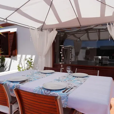Happy - Piscina Y Amplia Terraza Soleada *