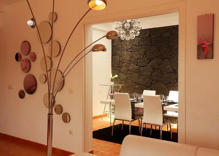 Happy Con Piscina Privada Villa Playa Blanca (Lanzarote)